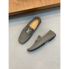 Louis Vuitton Low Shoes